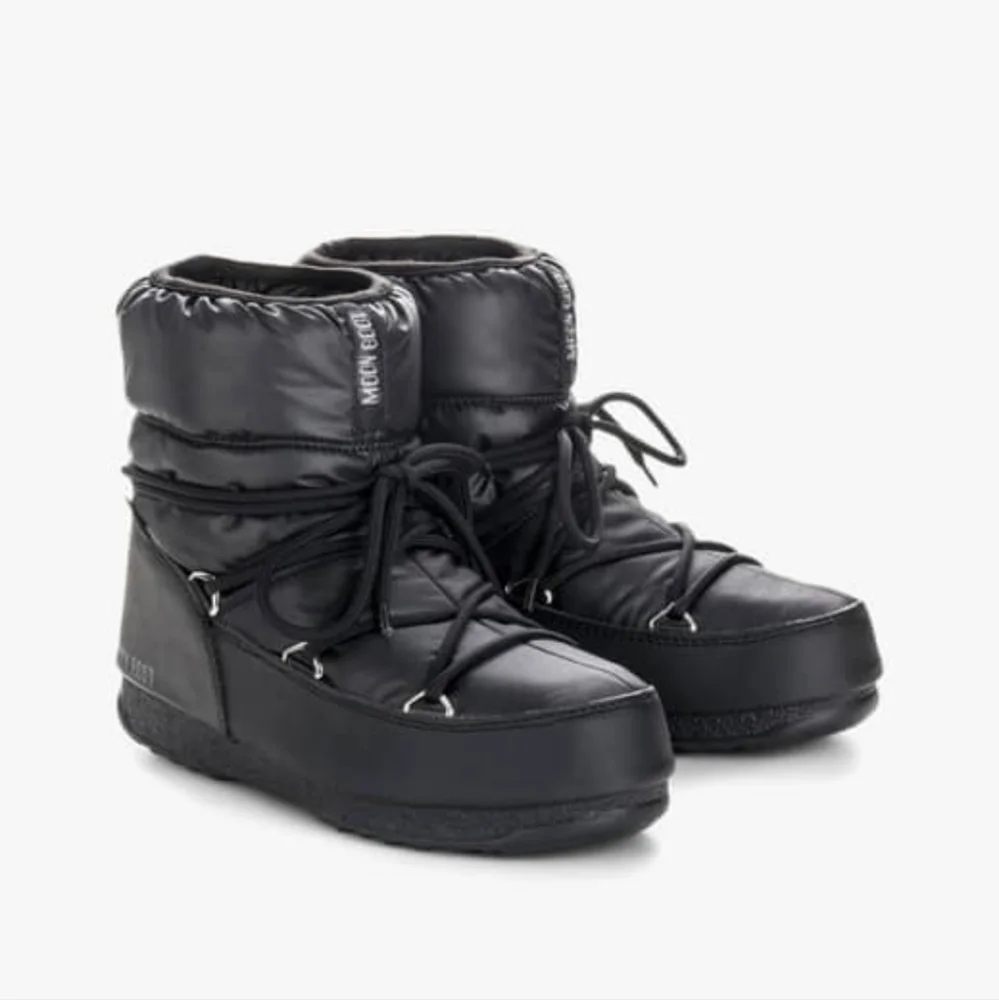 MOON BOOTS Black Nylon Low Moon Boot - Picture 2 of 12